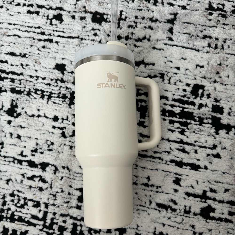 Stanley The Quencher H2.0 FlowState™ Tumbler | 40 OZ